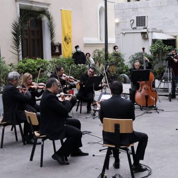 Το μουσικό «ευχαριστώ» της ΕΡΤ στους γιατρούς και τους νοσηλευτές