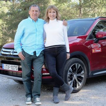 Η Μάρα Ζαχαρέα… πατάει το γκάζι