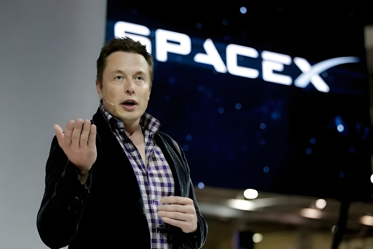 Ο Ελον Μασκ αντιμέτωπος με τον «Ελον Μασκ» της Ασίας για το δορυφορικό Internet στην Ινδία