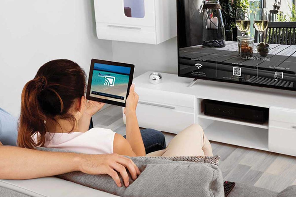 3. TRIAX CAST 3233af83