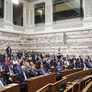 Τηλεφωνικά και μέσω skype οι τηλεοπτικές εμφανίσεις των βουλευτών της ΝΔ