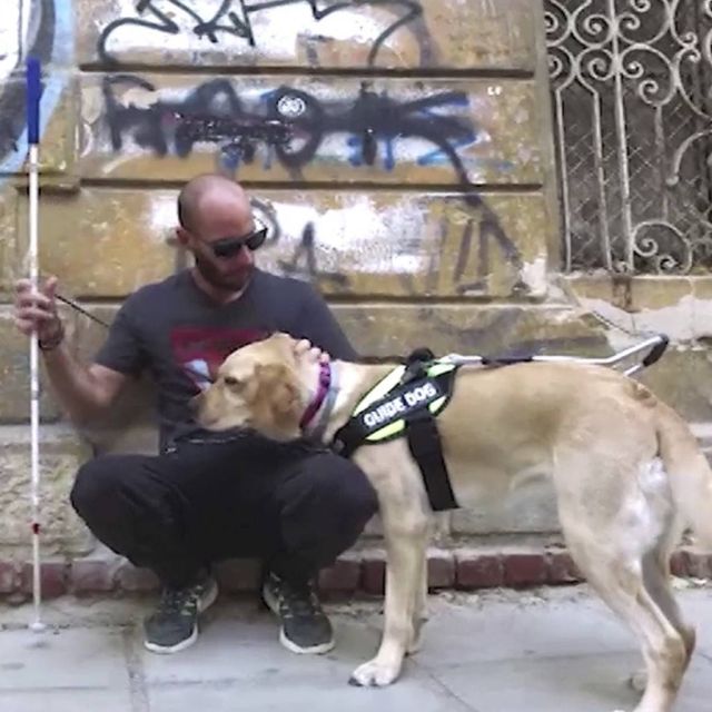 Αφιέρωμα του Αρχείου της ΕΡΤ στην Παγκόσμια Ημέρα Ατόμων με Αναπηρία