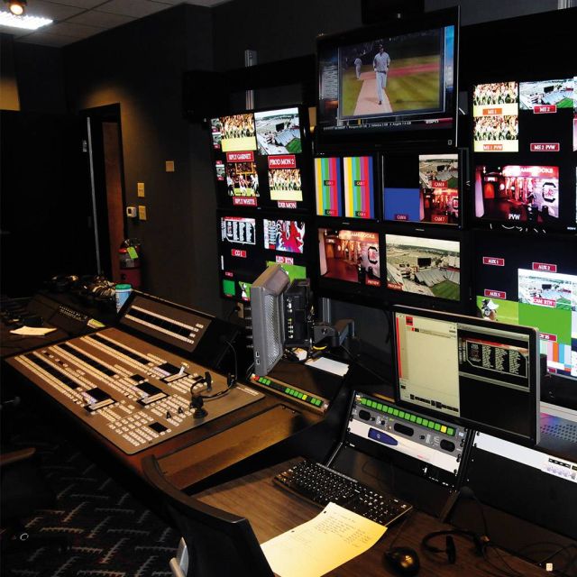 Το περιπετειώδες οδοιπορικό των TV αδειών