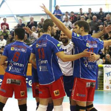 Πάει για… συνδρομητικό το final 8 volley της Σύρου