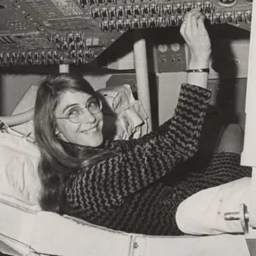 Πέθανε σε ηλικία 90 ετών η Margaret Hamilton, επικεφαλής του λογισμικού που προσεδάφισε το Apollo 11 στη Σελήνη