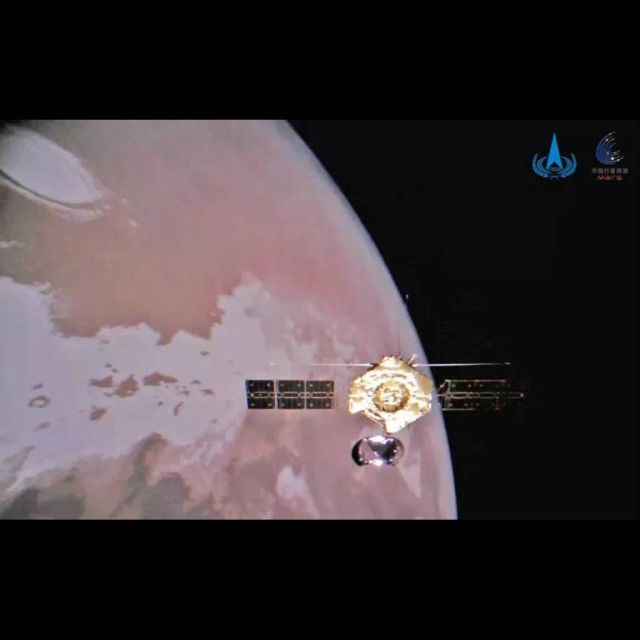 Εκπληκτικές σέλφι φωτογραφίες τράβηξε ο κινεζικός δορυφόρος που βρίσκεται στον Άρη