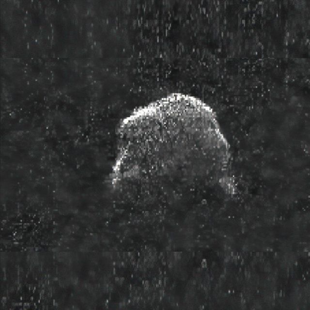 Χίλιους δυνητικά απειλητικούς αστεροειδείς έχει εντοπίσει το πλανητικό ραντάρ της NASA