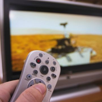 Νέος φόρος στην tv διαφήμιση την οποία θα ρυθμίζει το κράτος!