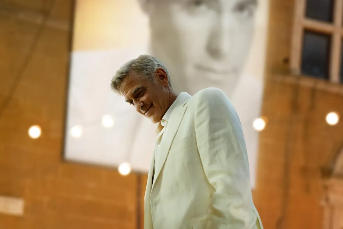 Jay Kelly.jpg 3a0c7969