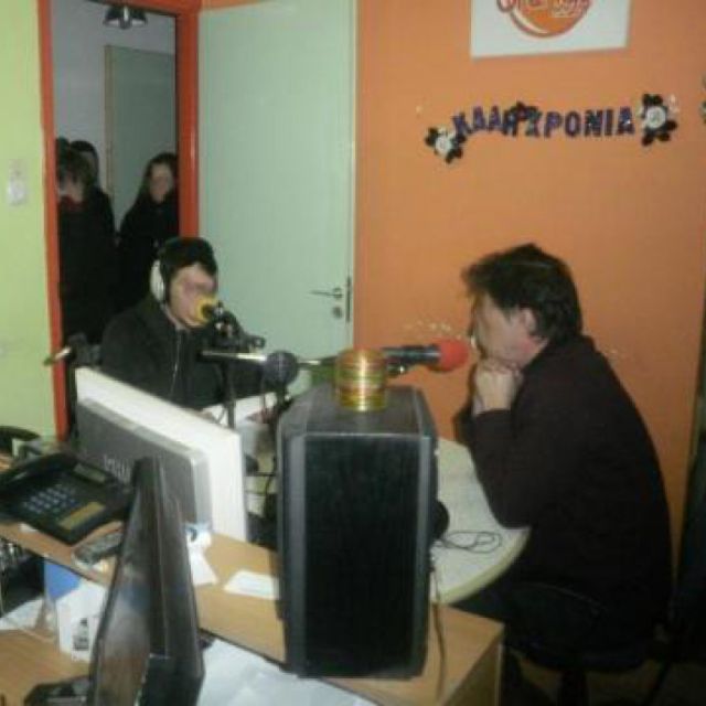 Οι καταληψίες στα μικρόφωνα… και το κυνήγι έξω από τον Real