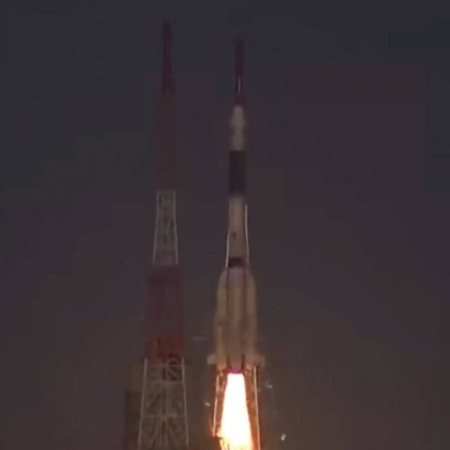 Νέα επιτυχημένη εκτόξευση δορυφόρου από την Ινδία