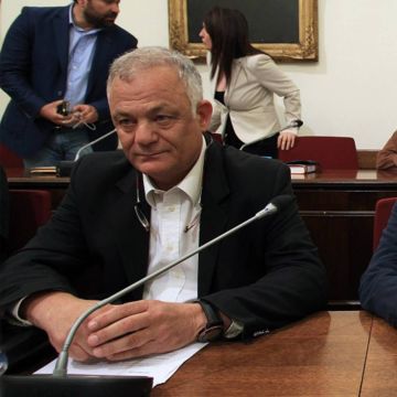 Οριακά η έγκριση Λάμπη Ταγματάρχη από Επιτροπή Θεσμών για την ΕΡΤ