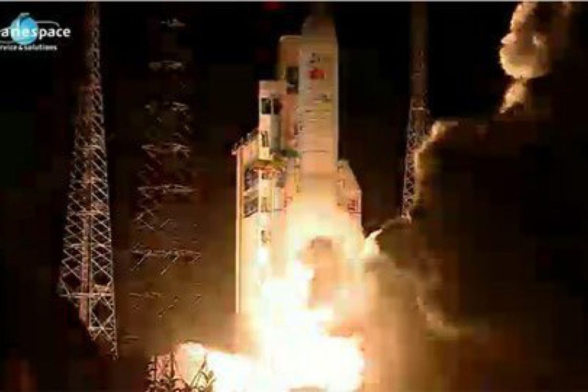 O Ariane 5 μετέφερε με επιτυχία στο διάστημα τους JCSAT-13 και VINASAT-2