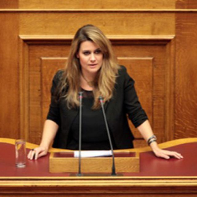 Νίκη Φούντα: Παραμένουν τα ερωτήματα για την αδιαφάνεια στην ψηφιακή μετάβαση