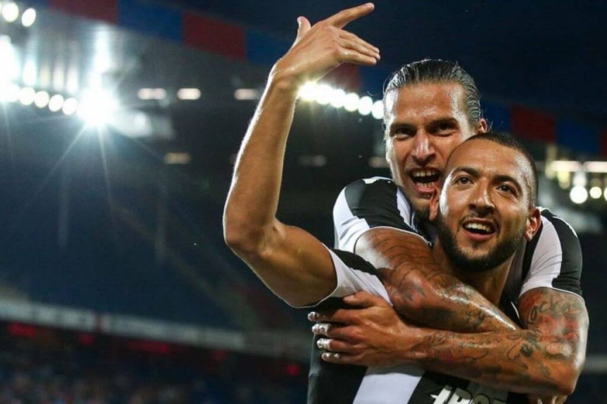 4fde3a289df8c076cdd76904089d9b62 XL 4035455b