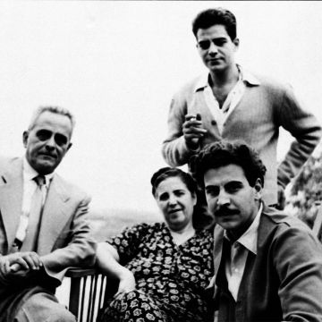 Αφιέρωμα στον Μίκη Θεοδωράκη από το Δεύτερο Πρόγραμμα