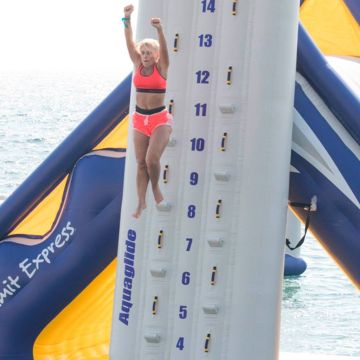 «Σκάσε & Κολύμπα» η νέα παραγωγή του ΣΚΑΪ