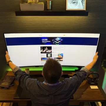 Η Dell φέρνει στη CES την τεράστια UltraSharp 52 με οθόνη 52″, ανάλυση 6K και ρυθμό ανανέωσης 120Hz