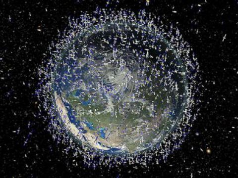 space junk 1518051c 42a652e0
