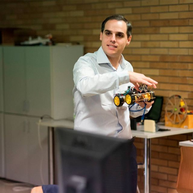 Ο Β’ Κύκλος των εργαστηρίων «STEMpowering Youth» μόλις ξεκίνησε