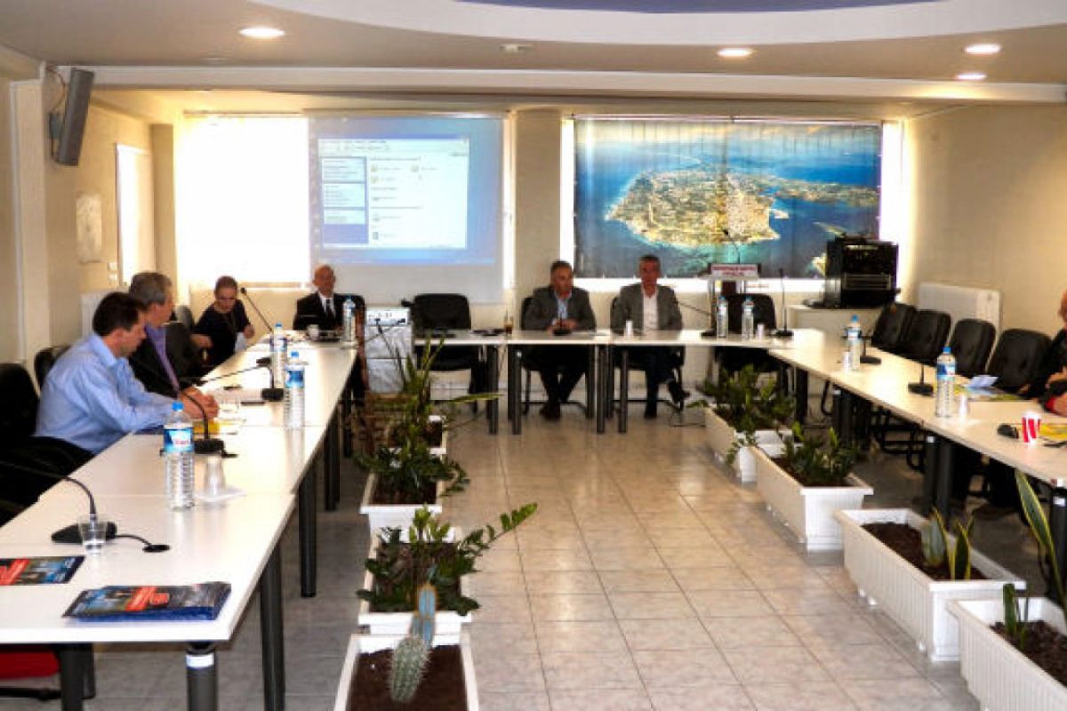 61750f2d164b24aedb74eab8339f110a XL 43dc1054