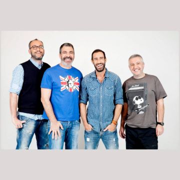 Ο Αντώνης Κανάκης με το Ράδιο Αρβύλα και το Βινύλιο στο OPEN