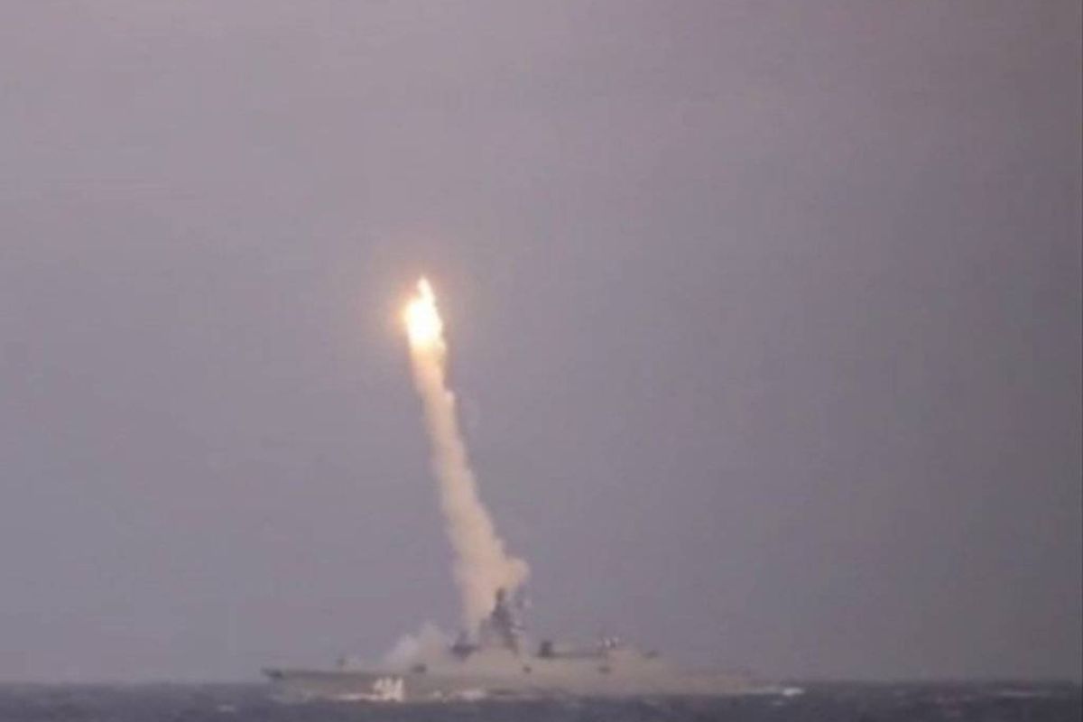 4b822a9c17ff4311e634fecb05fcd1e8 XL 4448958a