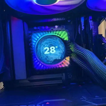 Η be quiet! φέρνει LCD οθόνες σε ψύκτρες και νέα τροφοδοτικά 1200W