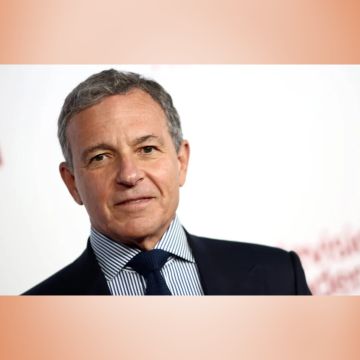 Bob Iger: Ο CEO της Disney ετοιμάζεται να αποχωρήσει από την θέση του