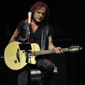 Ο νέος δίσκος του Βασίλη Παπακωνσταντίνου στην Ελληνική Ραδιοφωνία