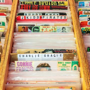 Η eBay στηρίζει τις επιχειρήσεις στην Ελλάδα και αποκαλύπτει τα δημοφιλέστερα προϊόντα τους