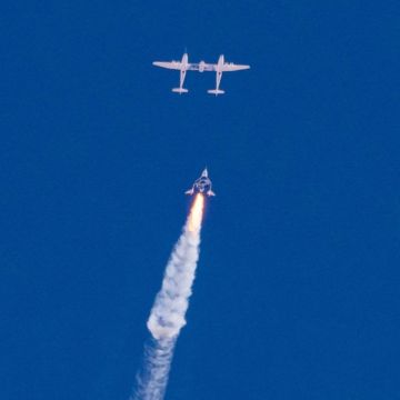 Η Virgin Galactic πραγματοποίησε την πρώτη διαστημική πτήση από το Spaceport America