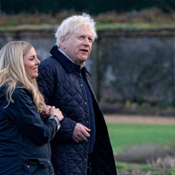 Σεπτέμβριος στην COSMOTE TV με το This England, το «νέο» American Gigolo και 25 ακόμα σειρές