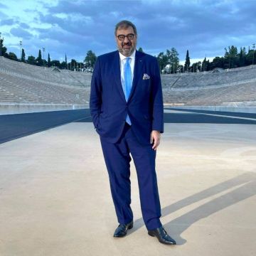 Ο Γιάννης Έξαρχος αποκλειστικά στην ΕΡΤ2