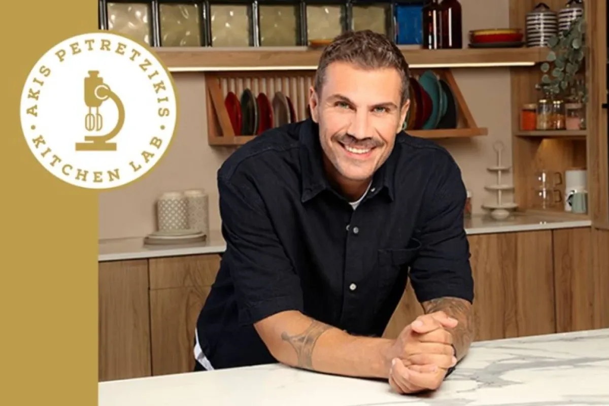 Άκης Πετρετζίκης: Πρεμιέρα για το «Kitchen Lab» στον ΣΚΑΪ το Σάββατο 3 Οκτωβρίου