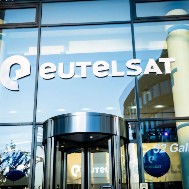 Η Γαλλία διατάζει την Eutelsat να σταματήσει την μετάδοση δύο ρωσικών καναλιών