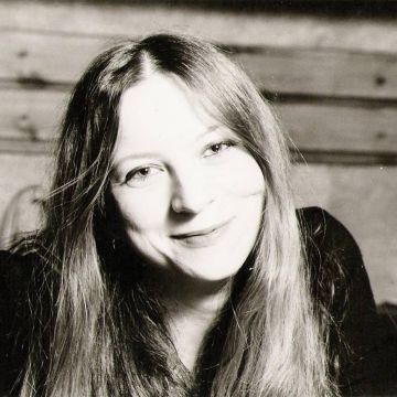 «λπ» – Ένα ντοκιμαντέρ για τη Λένα Πλάτωνος στην ΕΡΤ2