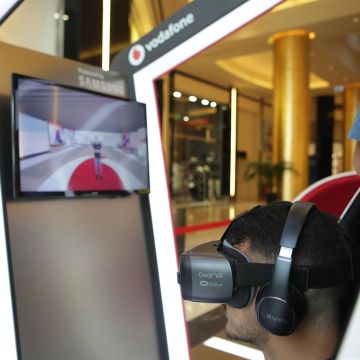 Το πρώτο Vodafone Virtual Reality κατάστημα powered by Samsung επιστρέφει στην Αθηνά