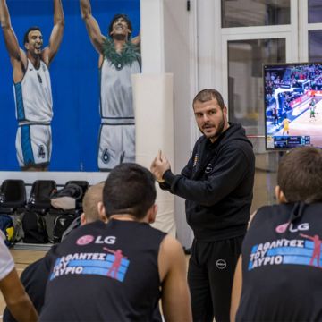 Η ομάδα LG Αθλητές του Αύριο παρακολούθησε το σεμινάριο Basketball school της Eurohoops Academy Εξέλιξις Α.Σ.