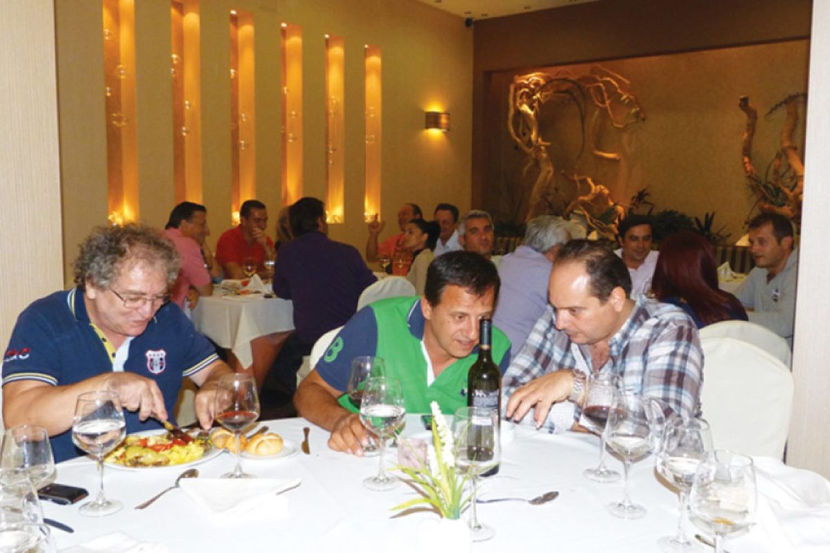 b0be84b54051e84fc3d315b463741fd7 XL 4d3402c0