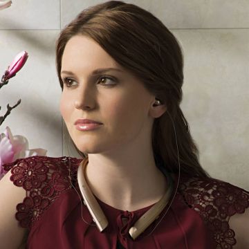 Η LG διευρύνει τη σειρά των ασύρματων ακουστικών Bluetooth με το νέο high-end μοντέλο Tone Platinum