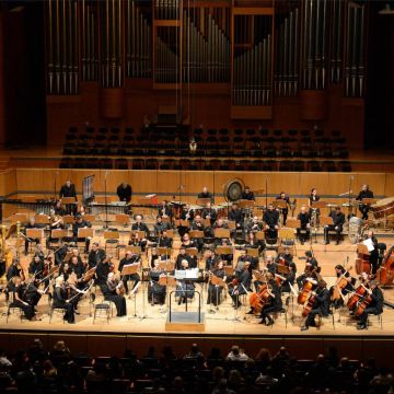 H Εθνική Συμφωνική Ορχήστρα της ΕΡΤ ερμηνεύει, σε πρώτη εκτέλεση, το έργο του Δημήτρη Μηνακάκη «Θερμοπύλες»