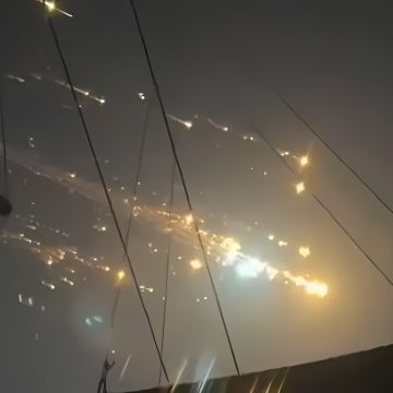 Εντυπωσιακά βίντεο από τα συντρίμμια του Starship 8 πάνω από τις Μπαχάμες