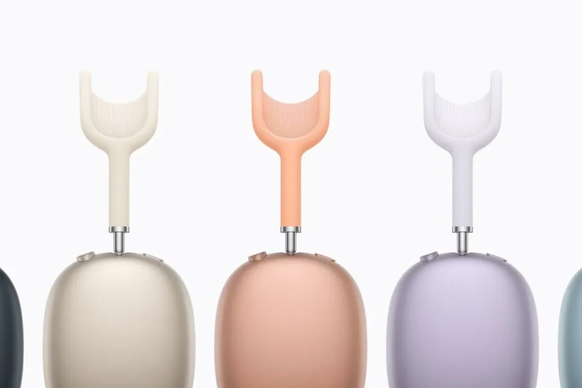 Apple AirPods Max 2 color lineup.jpg.50b456f3d53c87ea112fa4a7b49280e8 4fd63fe2