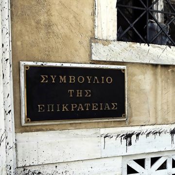 Όλα τα σενάρια για τις τηλεοπτικές άδειες