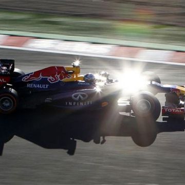 Η Liberty Global  επιδιώκει την αγορά μετοχών της F1