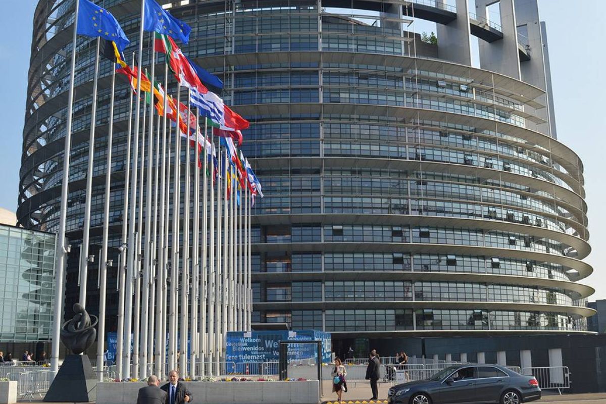 4df0b2fb196c3110dcba5f613b3ba0c0 XL 51c8479e