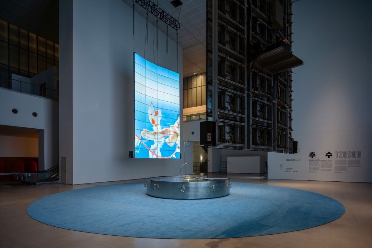 MMCA X LG OLED Series 03 52108654