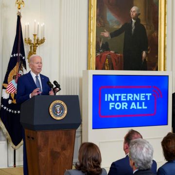 Ο Μπάιντεν παρουσιάζει σχέδιο για γρήγορο Internet παντού έως το 2030