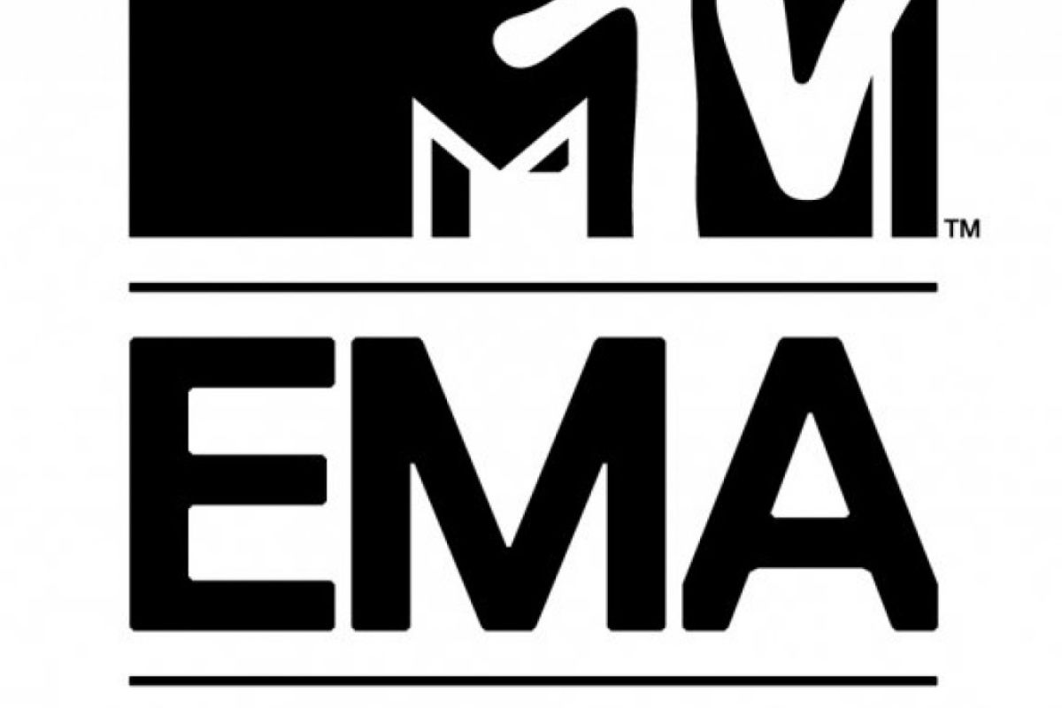 0d3097c18b3f4a6374929da2a3d660f5 XL 55c22662